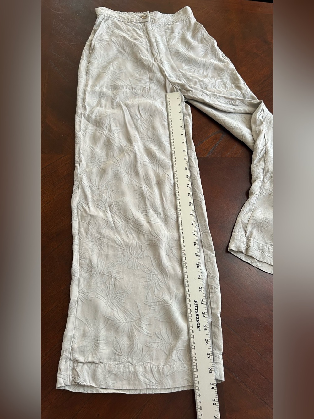 House of Harlow 1960 Sage Green Wide-Leg Embossed Pants - Picture 5 of 10
